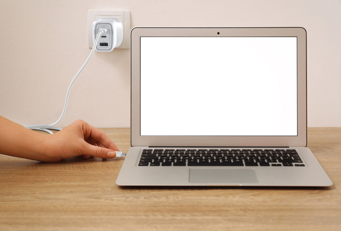 67W Triple USB-C Power Adapter